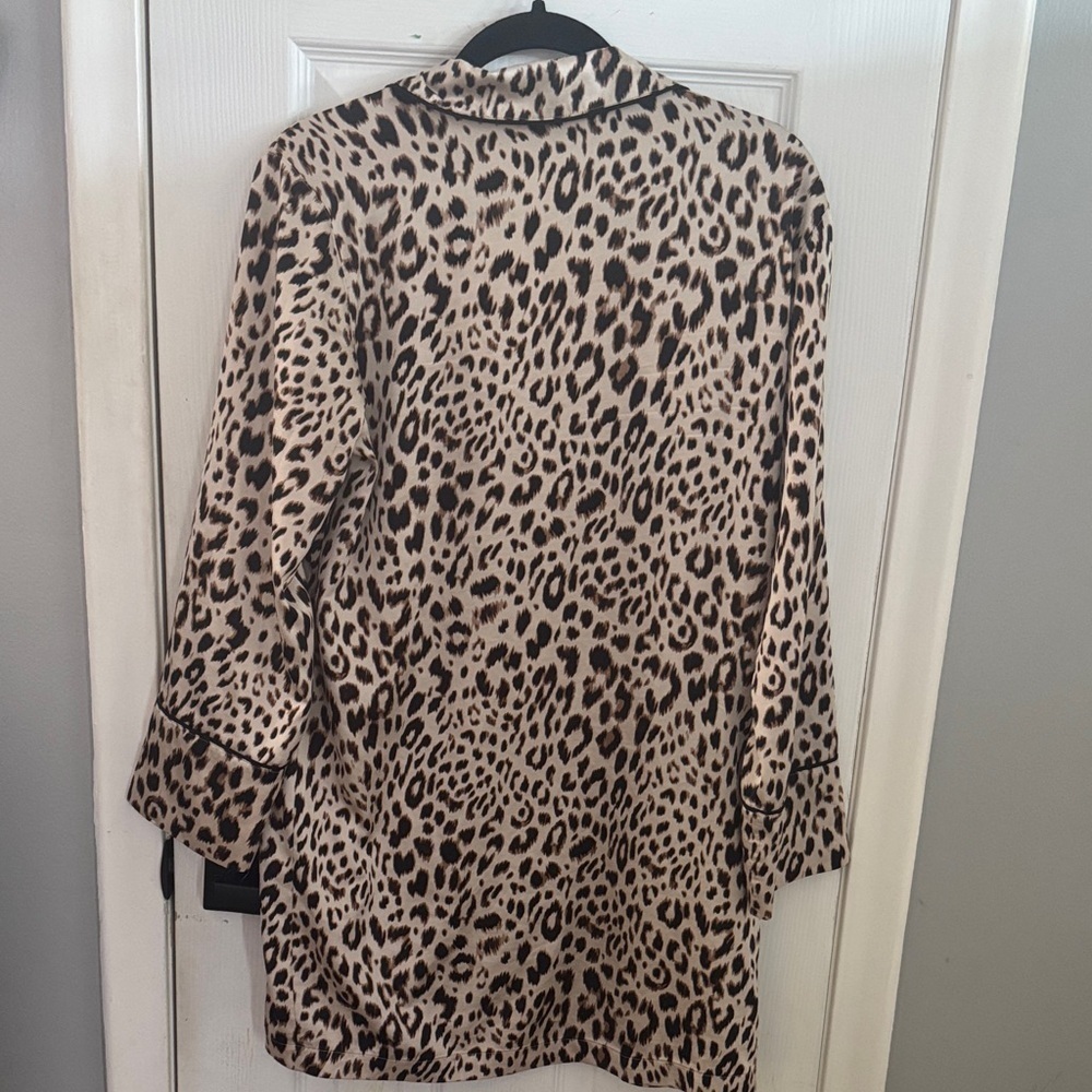 Victoria’s Secret Leopard Print Women's Sleepwear Dress - Picture 5 of 5